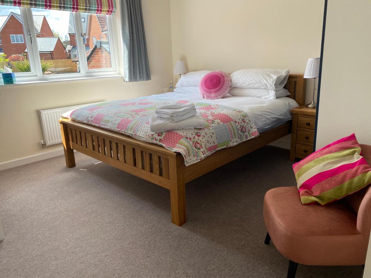 Wellington View One En Suite Shower And Super King Bed المظهر الخارجي الصورة